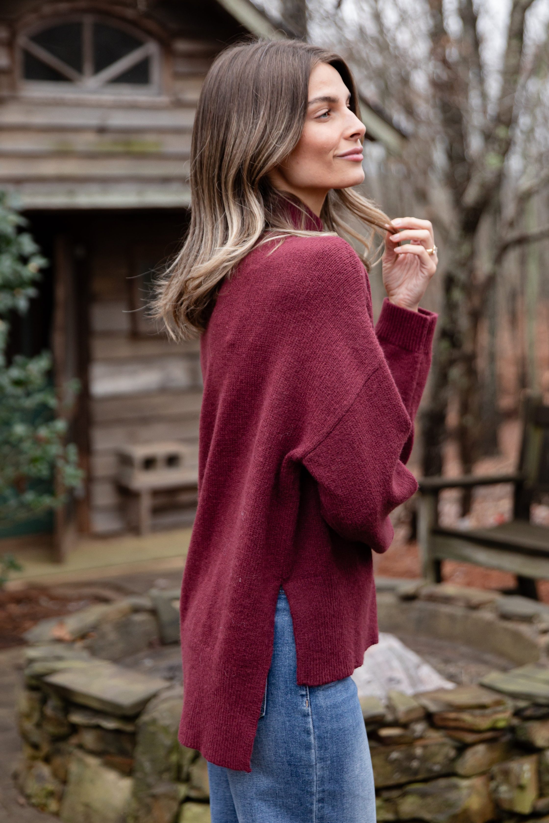 shopdressup_wine_crewneck_sweater-7.jpg